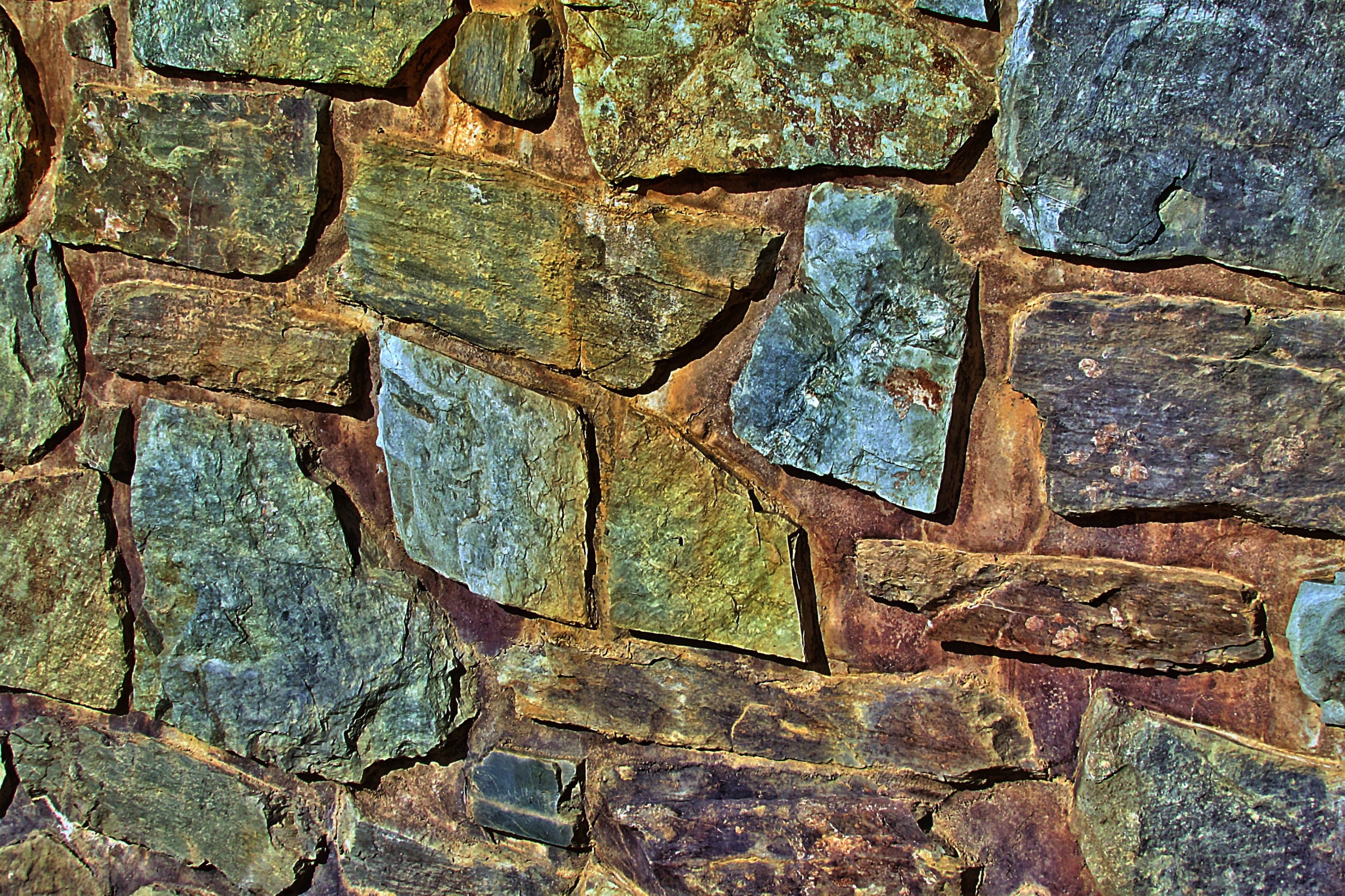 Not every garden transformation requires hiring expensive landscapers or investing in a complete redesign. With careful planning, the right materials and a willingness to invest some weekend effort, you can dramatically improve your outdoor space through DIY landscaping projects. Budget-conscious homeowners often discover that thoughtfully sourced decorative stone, combined with their own labour, delivers impressive results without draining savings. Lite Stone makes affordable landscaping accessible by providing quality materials at prices that support DIY aspirations. The key to successful DIY landscaping is prioritising impact. Focus your investment and effort on visible areas that will genuinely transform the overall appearance of your garden, while keeping less prominent zones simple and functional.