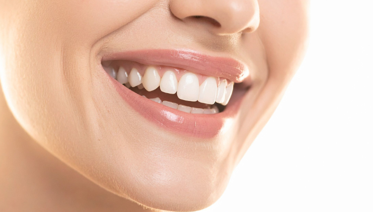 Whitening your teeth represents just the beginning of smile maintenance; the real challenge lies in preserving results over time. Teeth naturally darken as we age through enamel thinning and internal dentin darkening and external staining accumulates through daily consumption of pigmented foods and beverages. A single whitening treatment, whether professional or at-home, provides a baseline brightness that gradually fades without ongoing maintenance. Understanding the factors that cause discoloration and implementing strategic preservation techniques transforms whitening from a one-time intervention into a sustainable practice. Rather than pursuing expensive repeat professional treatments, deliberate maintenance strategies keep smiles bright indefinitely at reasonable cost. Diamond Smile Teeth maintenance approaches support this long-term brightness sustainability, combining strategic touch-ups with daily habits preserving results.